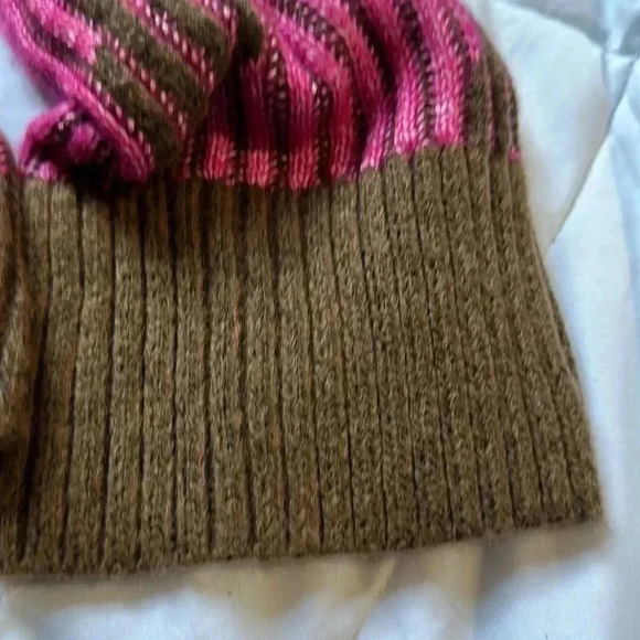 Nine West Pink and Brown Fuzzy Sweater NWT Size small - Picture 4 of 6